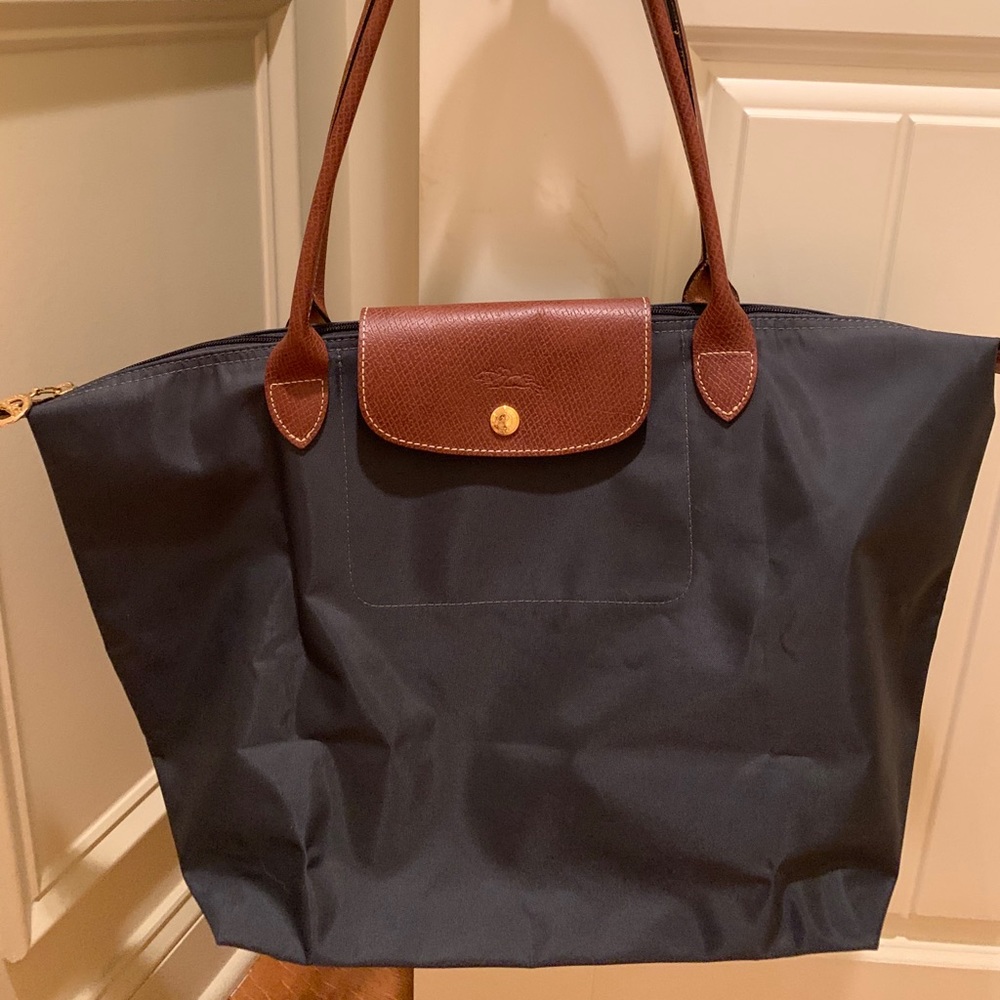 Large Longchamp Le Pliage Gunmetal Gray Tote